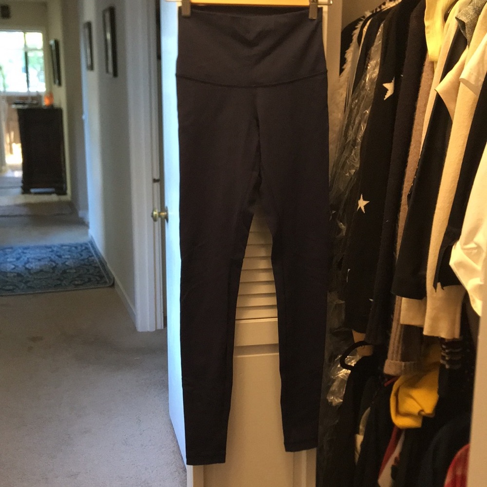 Classic wonder under lululemon size 4 full length